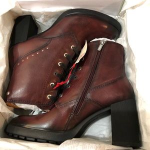 Pikolinos leather boots